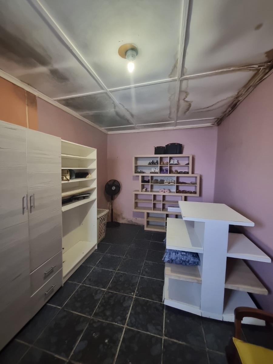 4 Bedroom Property for Sale in Kwa Nobuhle Eastern Cape